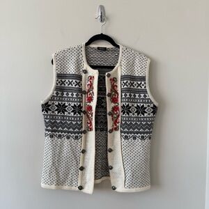 VRIKKE-“Norwegian” Elegant Cream and Black Patterned Wool Vest (Size:XL)